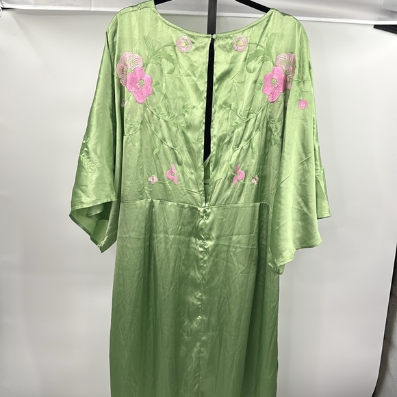 Asos Curve Design Green Floral Satin Kimono Dress Size 18 - Picture 9 of 11